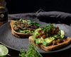 Avocado Toast mit Knusper-Kichererbsen